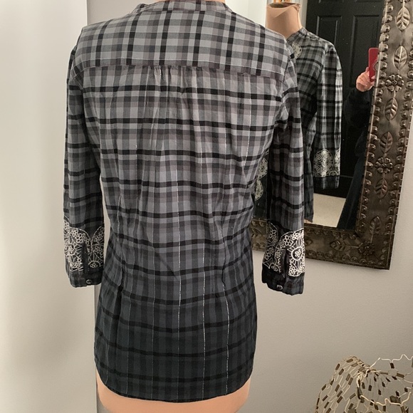 JOHNNY WAS 3J WORKSHOP BLOUSE SIZE XS FITTED - Picture 5 of 6